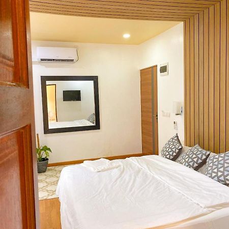 Fatims Beach House Maafushi Buitenkant foto