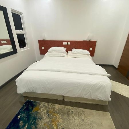 Fatims Beach House Maafushi Buitenkant foto