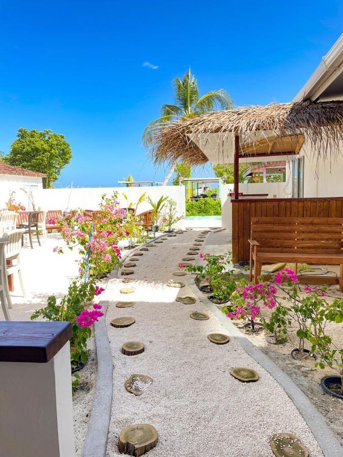 Fatims Beach House Maafushi Buitenkant foto
