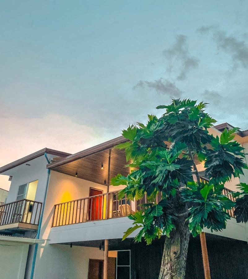 Fatims Beach House Maafushi Buitenkant foto
