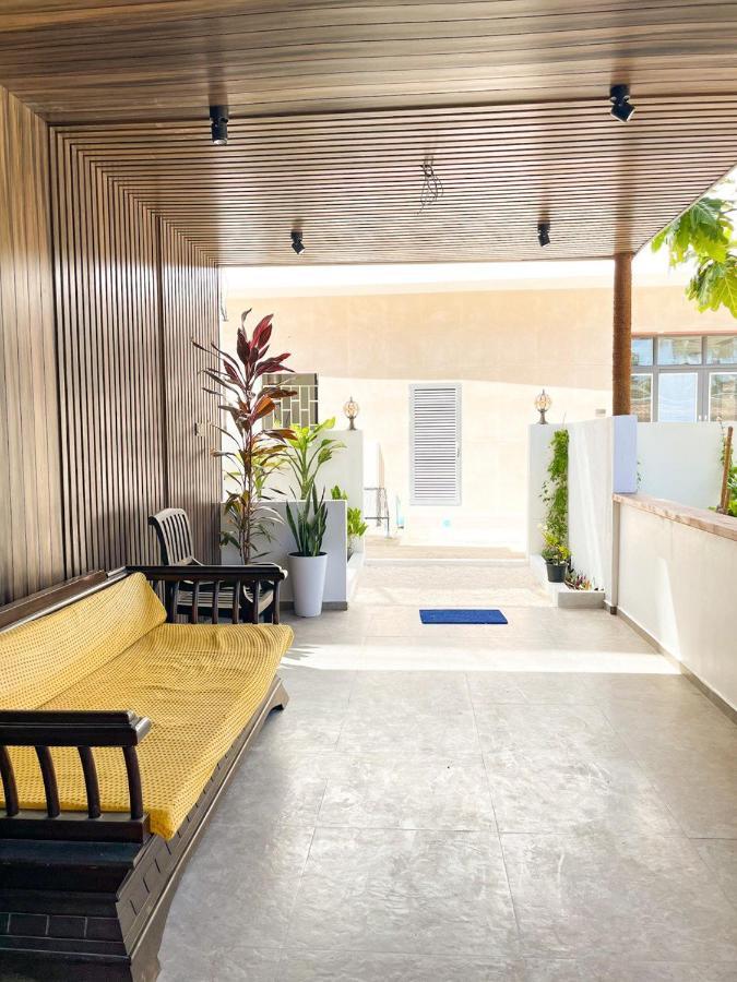 Fatims Beach House Maafushi Buitenkant foto