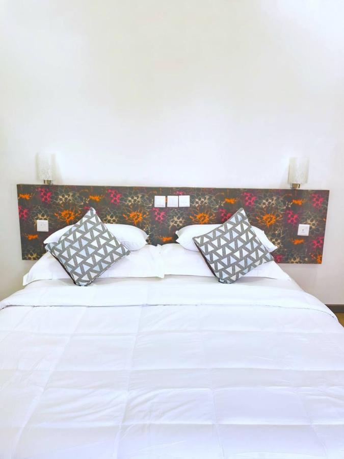 Fatims Beach House Maafushi Buitenkant foto