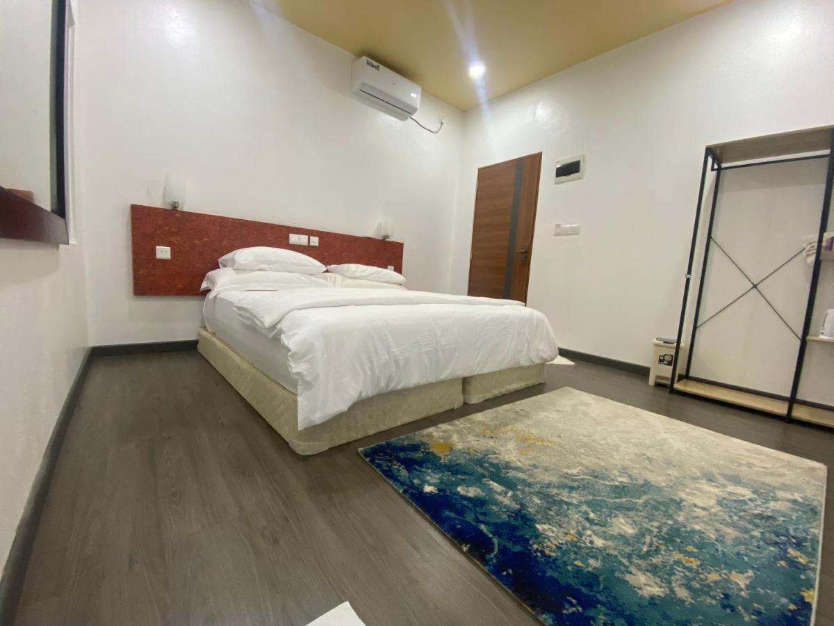 Fatims Beach House Maafushi Buitenkant foto